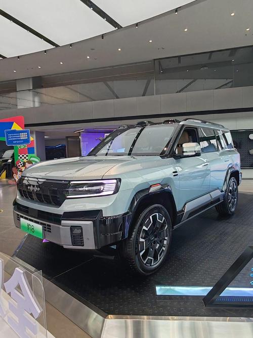 东莞莞城区扬隆远企业管理咨询比亚迪方程豹硬派越野的爆款，英菲尼迪35周年与你共成长